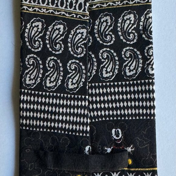 VTG NECKTIE DISNEY LEEDS INT'L MICKEY MOUSE PAISLEY PRINT SILK BLACK BEIGE RED - Picture 7 of 10